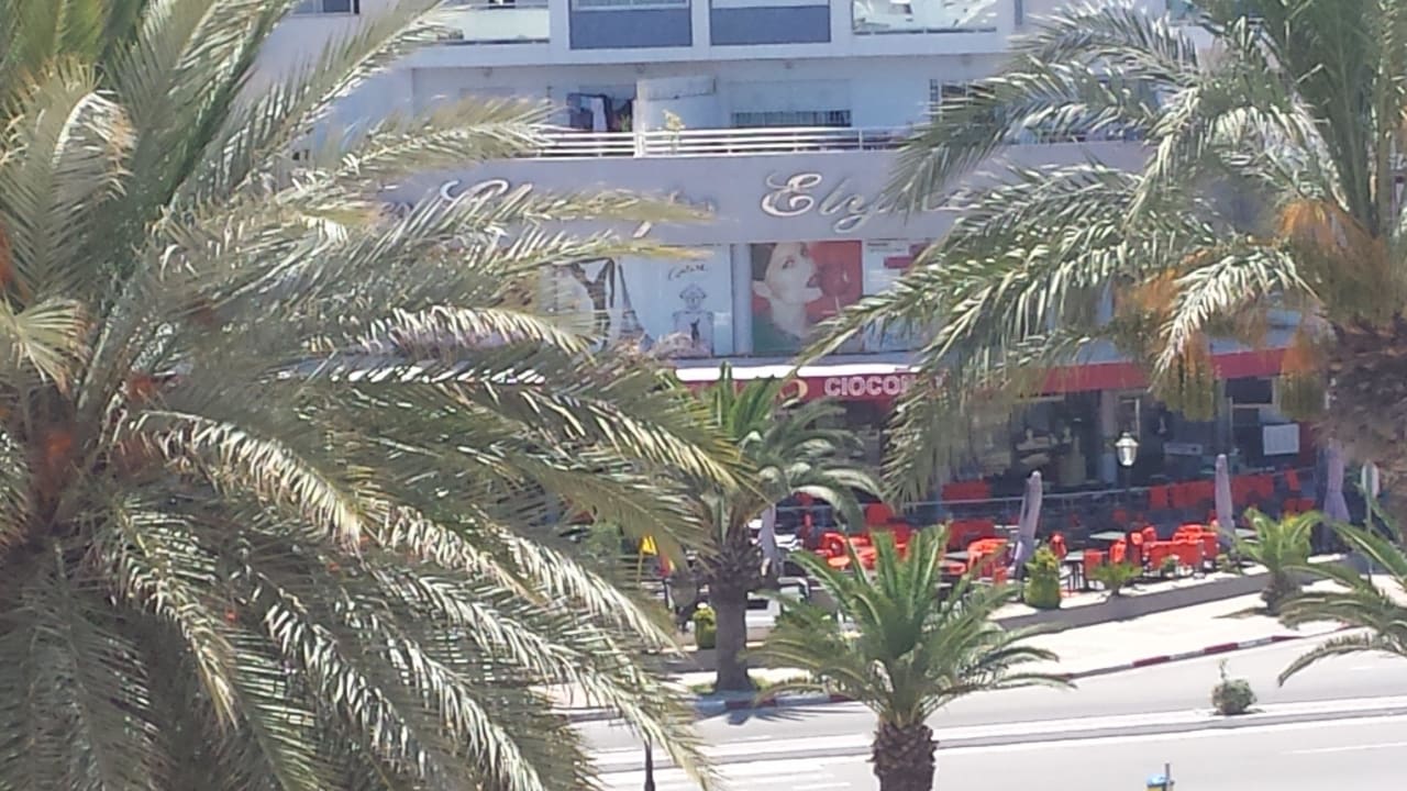 Ausblick auf die andere Strassenseite Hotel Marhaba Club