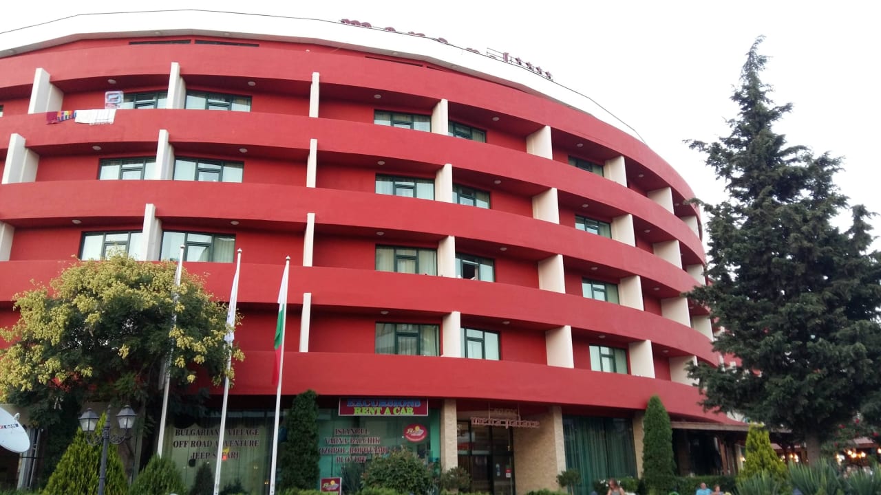 Hotel von außen  Hotel Mena Palace