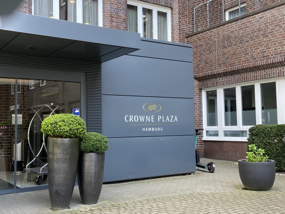 Außenansicht Crowne Plaza ® Hamburg - City Alster