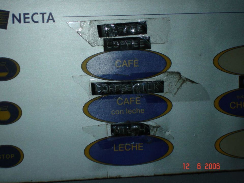 Getränke-Automat im Hotel-Restaurant BG Tonga Tower Design Hotel & Suites