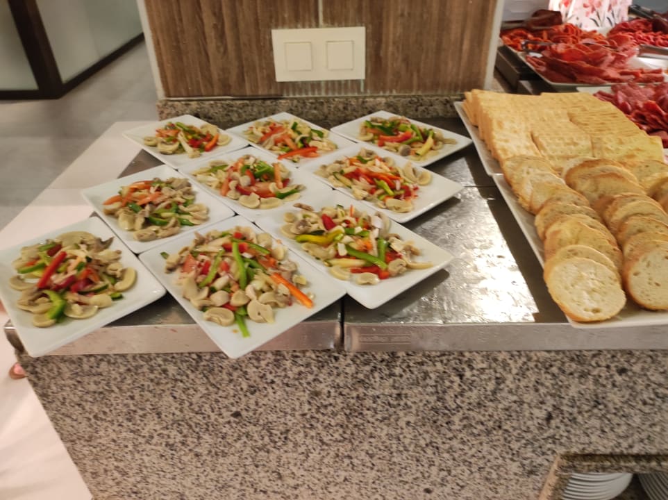 Gastro Hotel Riu Karamboa
