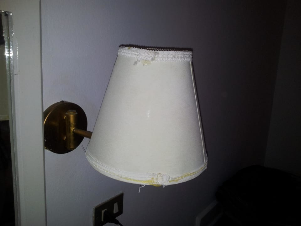 Leuchte im Zimmer The Grand Hotel Hurghada