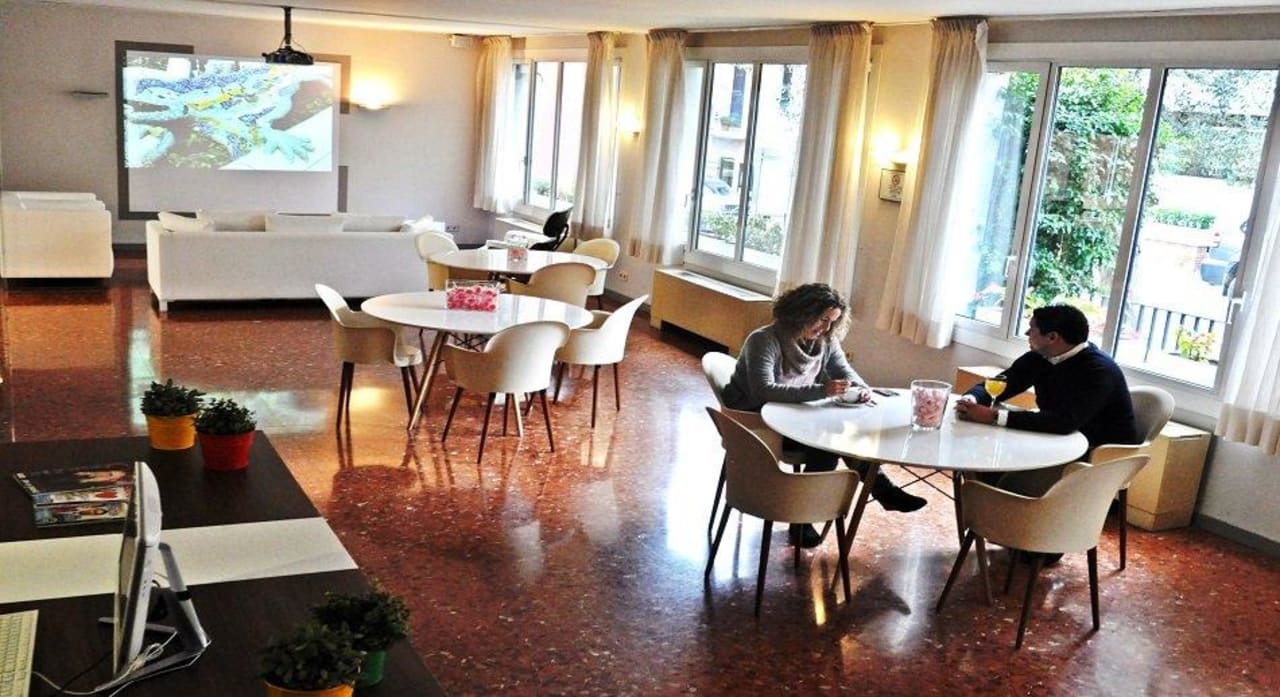 Hall Hotel Tres Torres Atiram