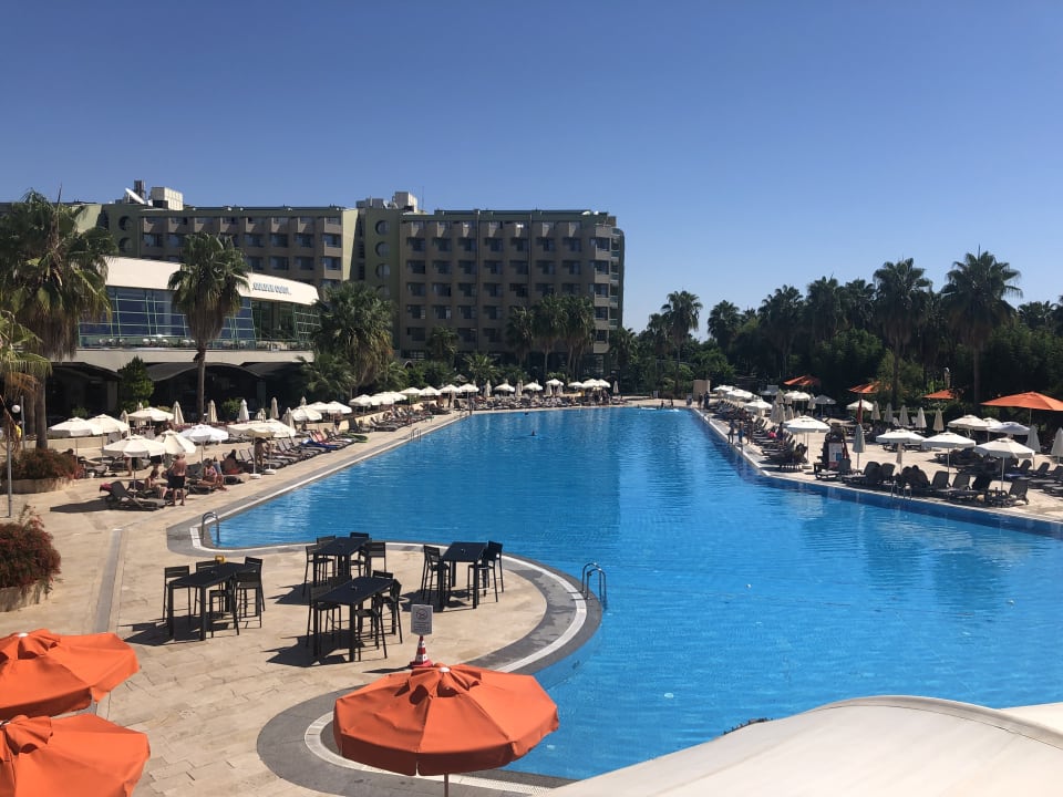 Pool VONRESORT Golden Coast