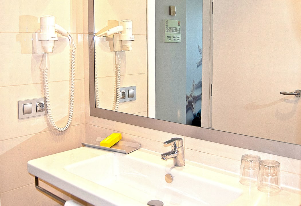 Badezimmer BQ Delfin Azul Hotel