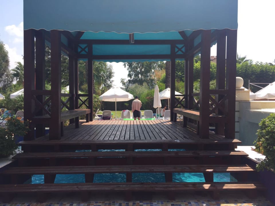 Pool TUI BLUE Xanthe