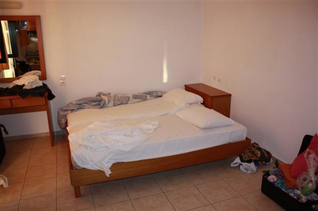 Schlafbereich Asterias Village Resort
