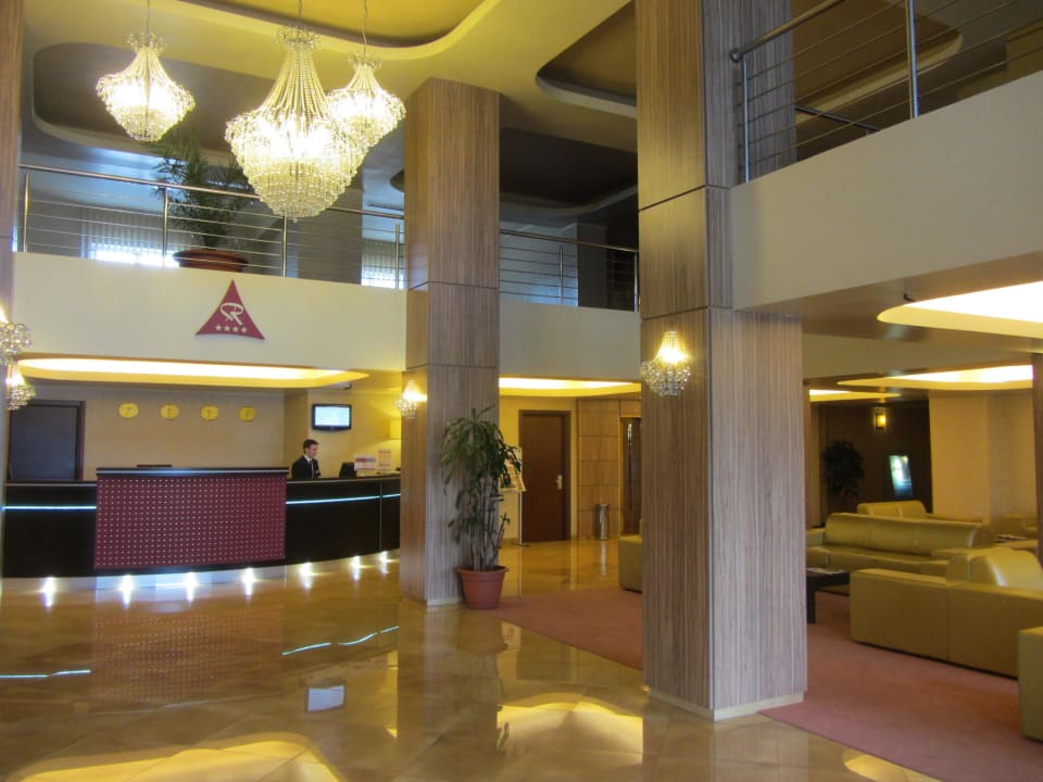 RIN Airport Hotel Bukarest-Otopeni RIN Airport Hotel