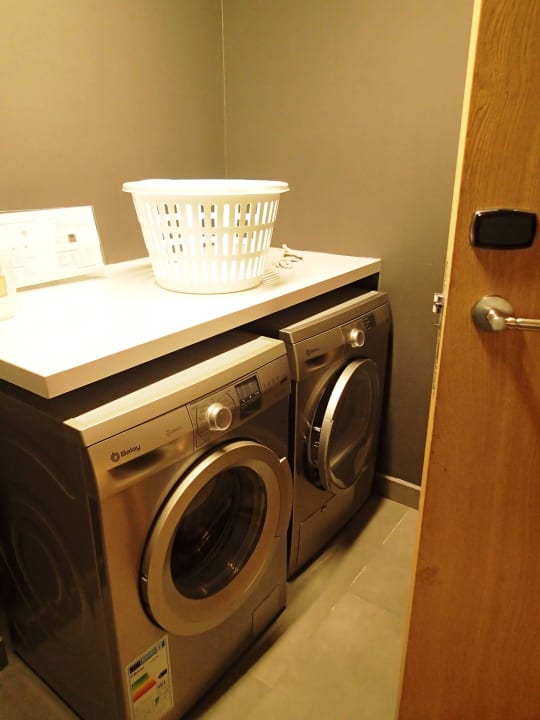 Waschmaschine und Trockner Yurbban Trafalgar Hotel