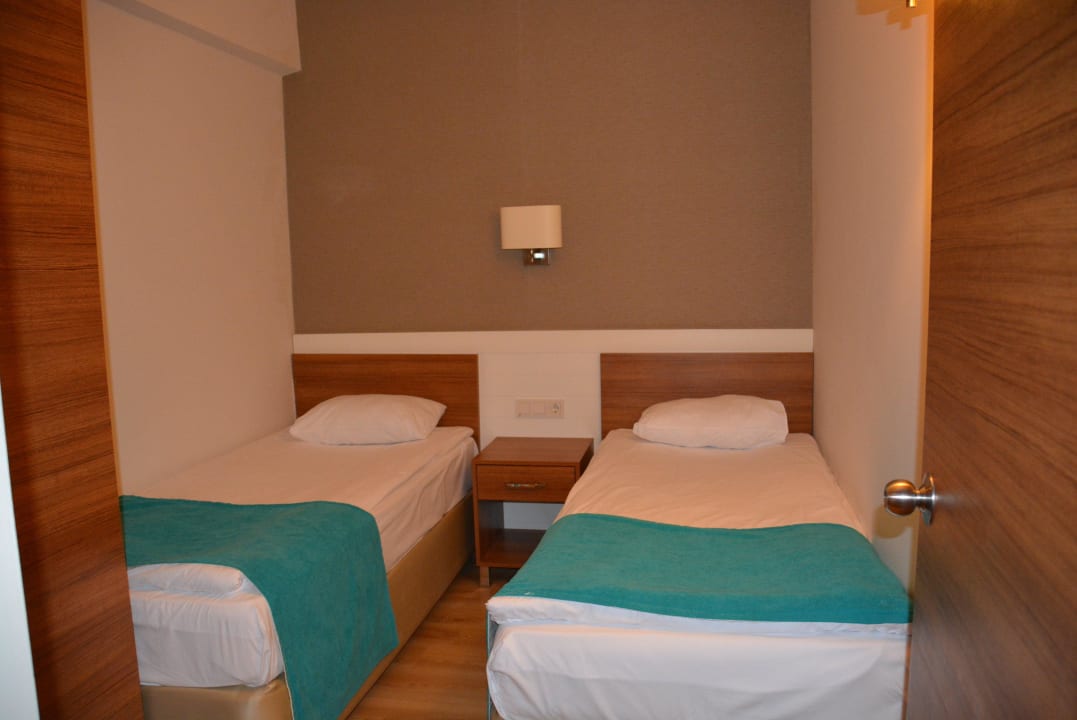 Schlafzimmer  Grand Park Lara Hotel