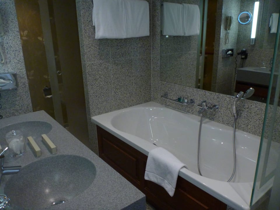 Bad Hotel Des Trois Couronnes