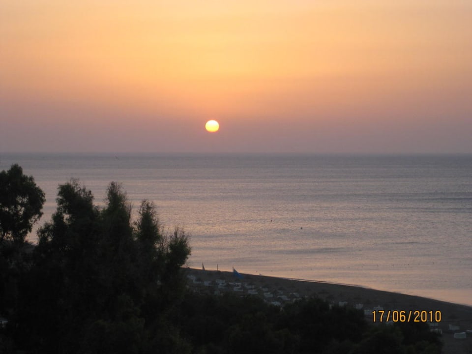 Sonnenaufgang Hotel Calypso Beach
