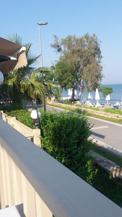 Strand Can Garden Beach