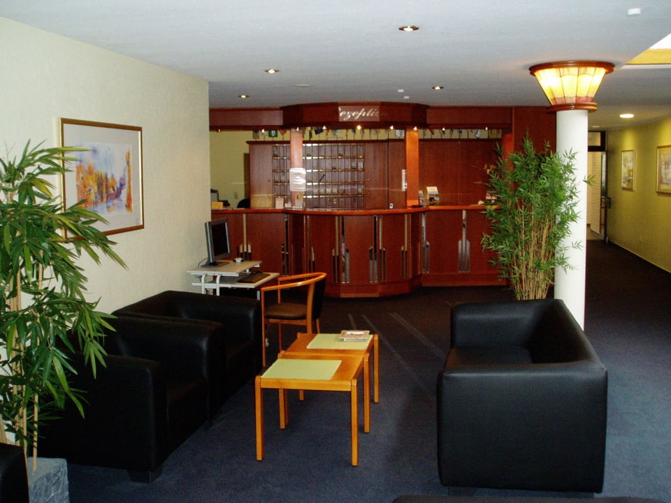 Rezeption Hotel Ostfriesen Hof