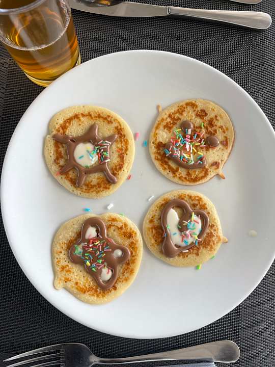 Gastro Crystal Springs Beach Hotel