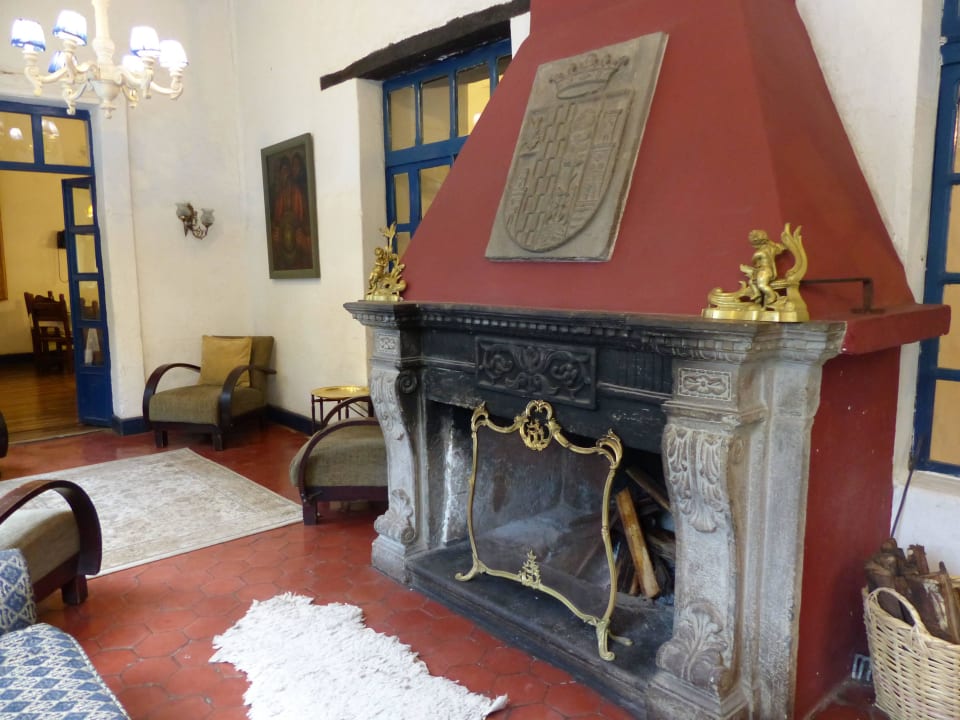 Kaminplatz im Haupthaus Hosteria Hacienda Pinsaqui