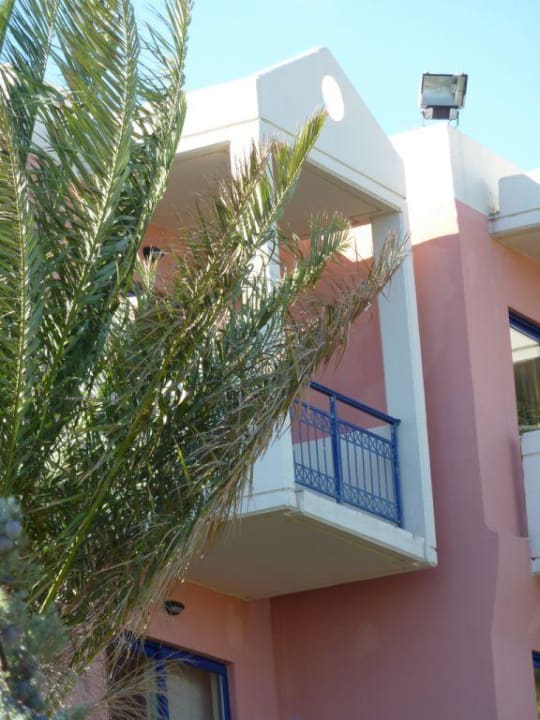 Zimmerbalkon (von außen) Kresten Palace Hotel