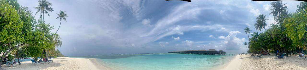 Pool Meeru Maldives Resort Island