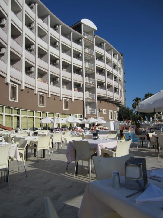 Hier wurde morgens auch gefrühstückt Side Alegria Hotel & Spa - Adults only +16