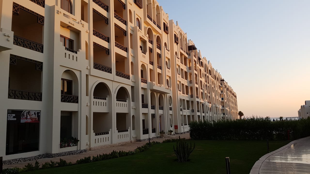 Außenansicht Gravity Hotel & Aquapark Sahl Hasheesh