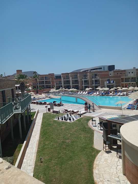 Pool Bella Beach Hotel