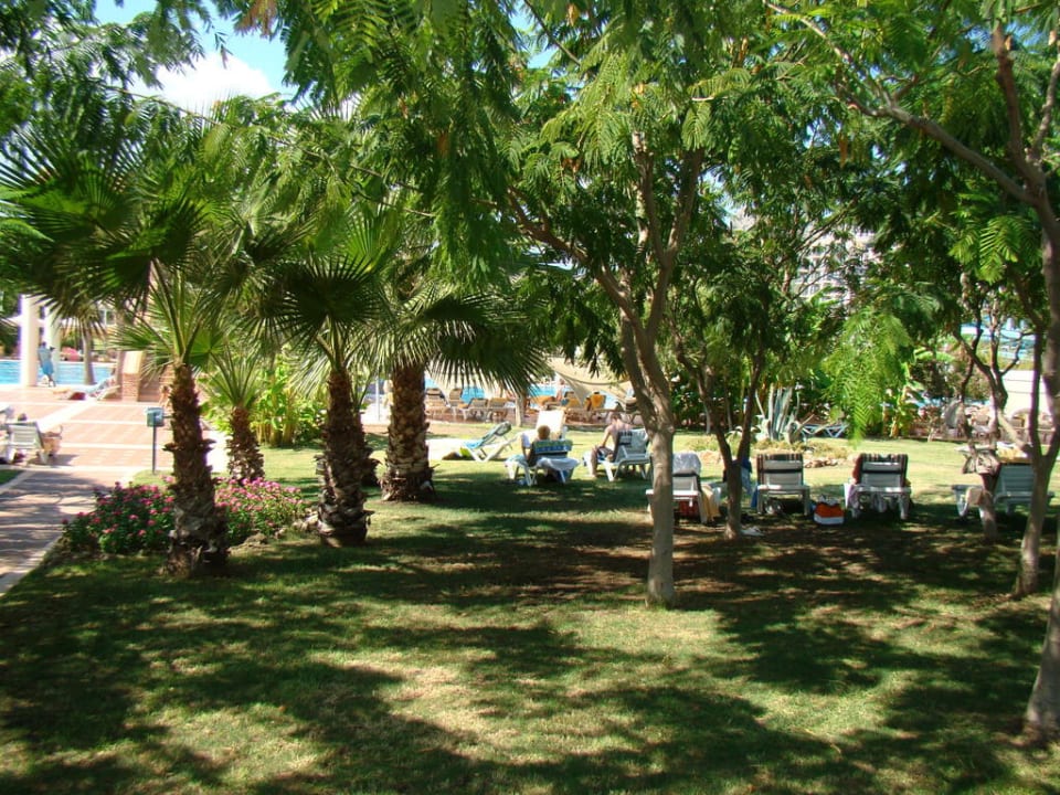 Сад Limak Limra Hotel & Resort