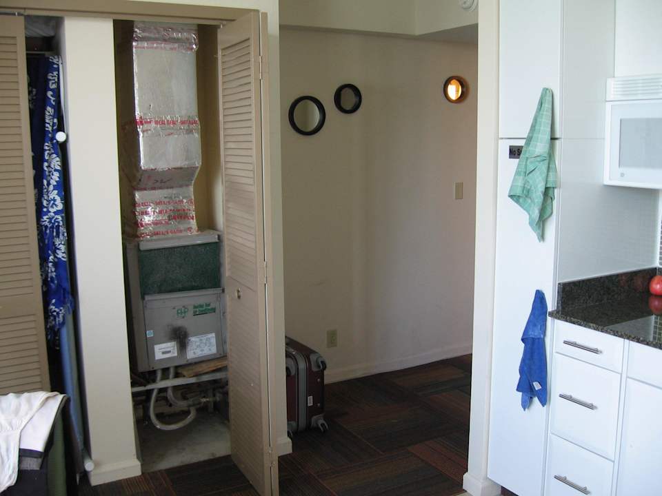 Compresseur de clim dans la chambre Casablanca on the Ocean West Tower