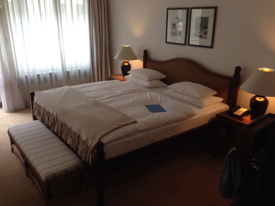 Bett The Mandala Suites