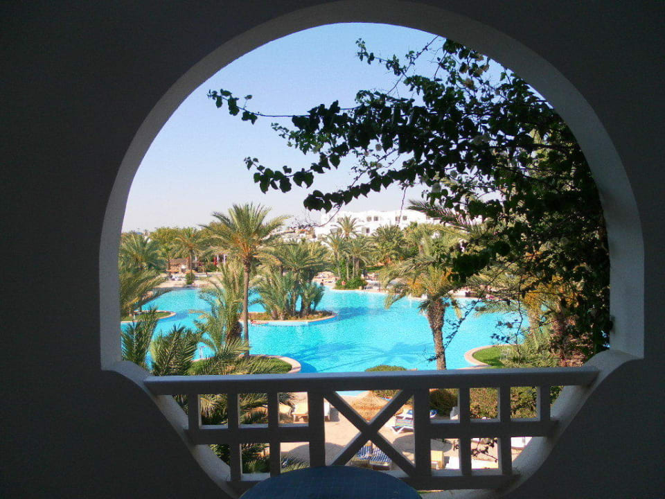 Pohled z okna Hotel Djerba Resort