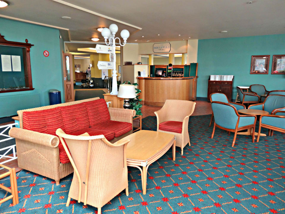 The Boulevard Lounge Hotel Merton