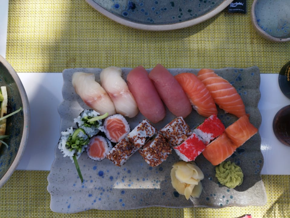 Gastro Acanthus Cennet Barut Collection