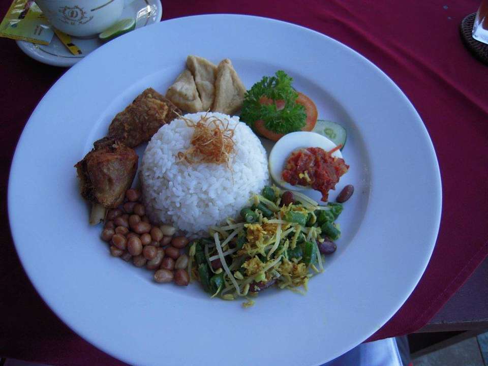 Balinese Breakfast Alam Asmara Dive Resort