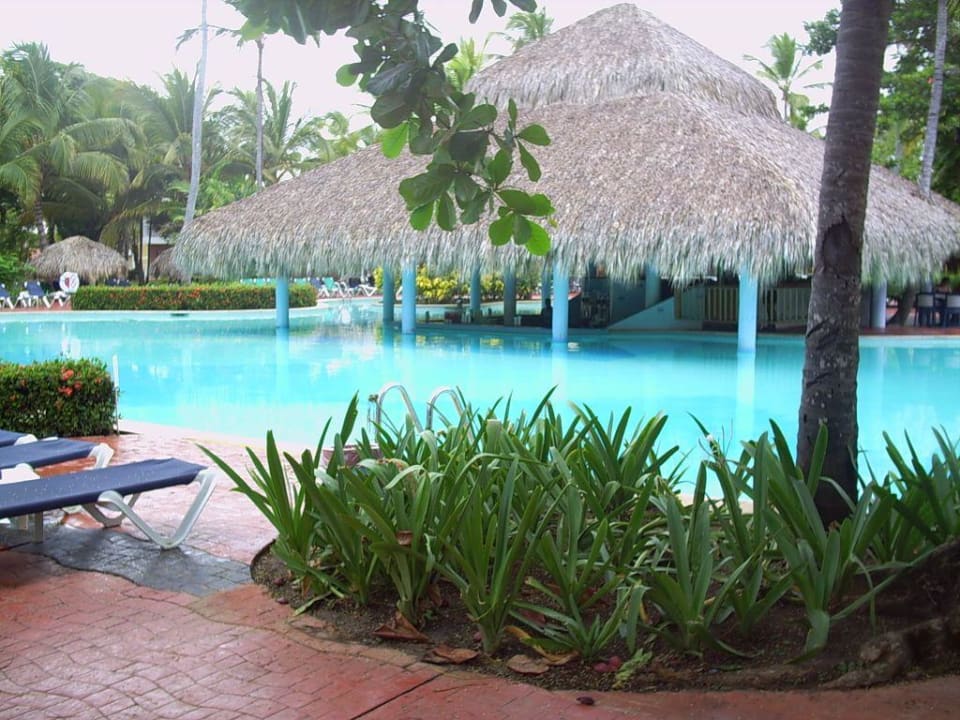 Pool mit Poolbar Grand Palladium Select Bávaro Resort & Spa