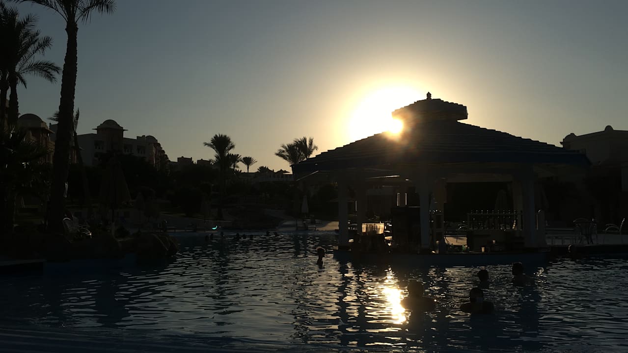 Pool Serenity Alpha Beach