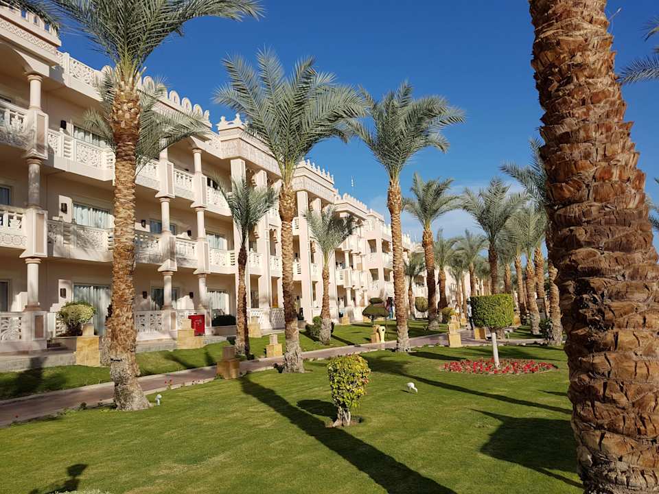 Sehr gepflegte Aussenbereiche! Pickalbatros Palace Resort