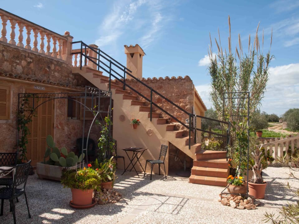 Patio und Aufgang zur Turmterrasse Agroturismo S'Hort de Can Carrio AG/226