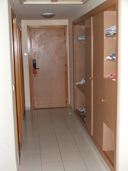 Korytarz z szafą Nour Palace Resort & Thalasso