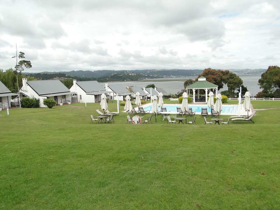 Pool und Gartenanlage Hotel Belvidere Manor