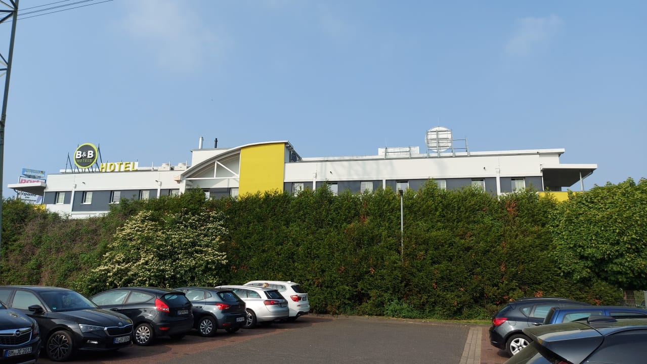 Außenansicht B&B Hotel Köln-Frechen