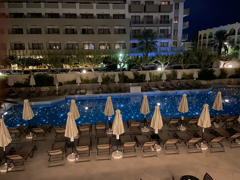 Pool Hotel Theartemis Palace