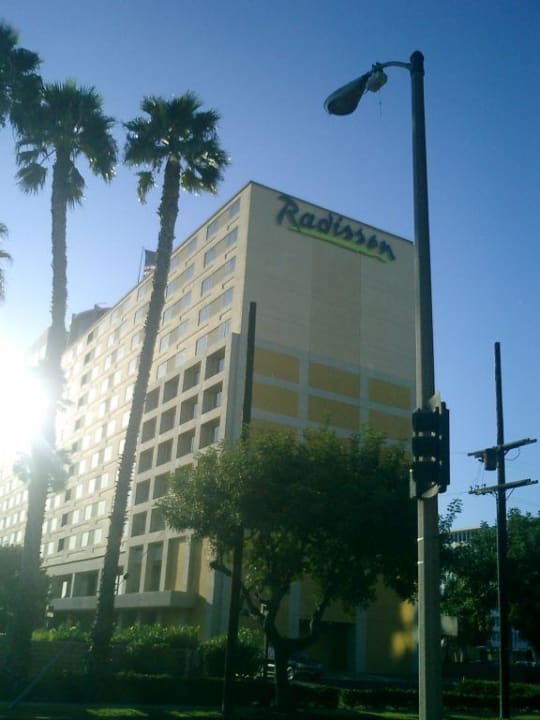 Radisson Los Angeles Airport Hyatt Regency Los Angeles International Airport