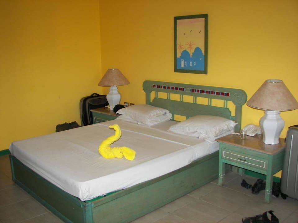 Bett mit Handtuch Schwan Giftun Azur Resort