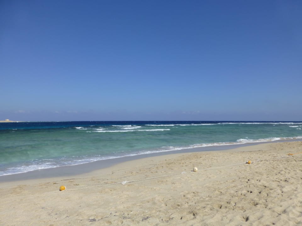 Plaża hotelowa Malikia Resort Abu Dabbab