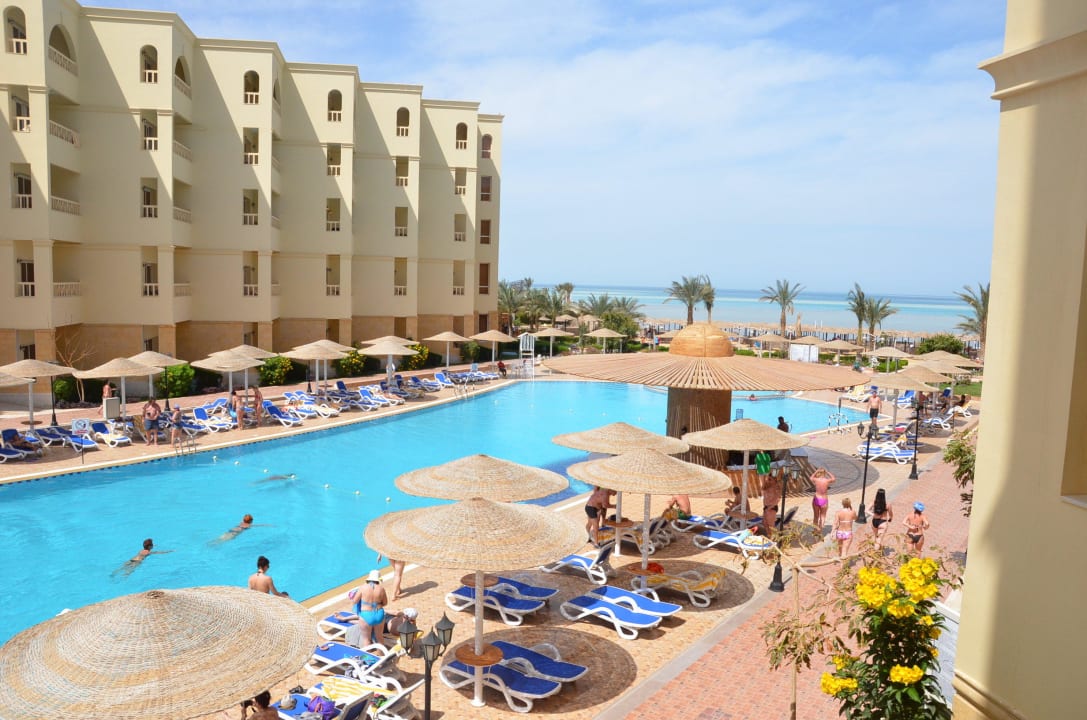 Hotel AMC Azur Beach AMC Royal Hotel & SPA