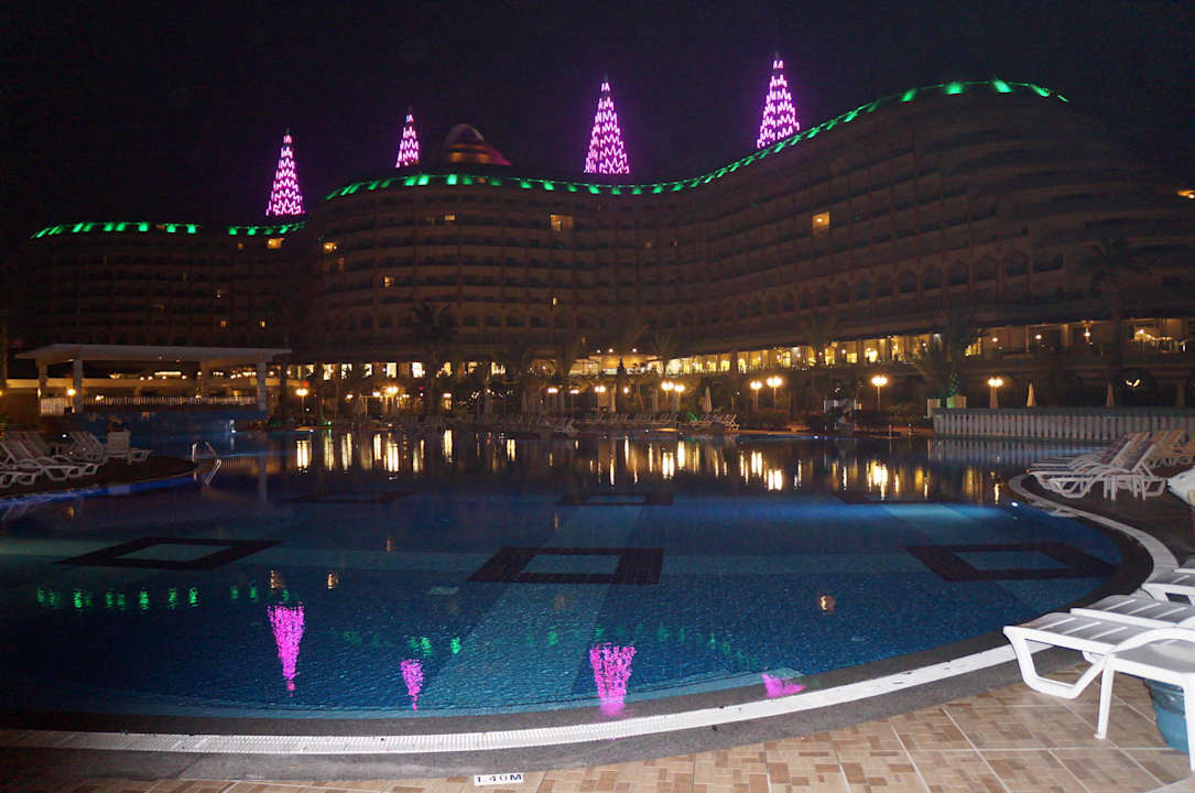 Вечер Hotel Delphin Imperial