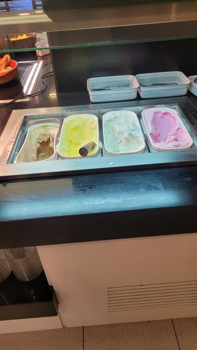 Gastro Gavimar Ariel Chico Club & Resort