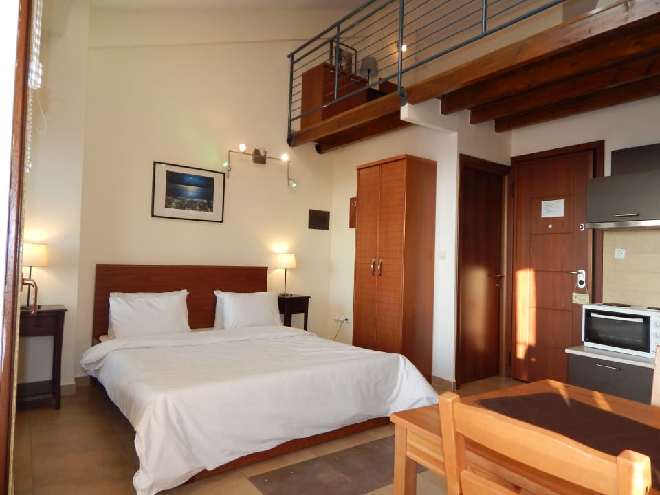 Zimmer Kripis Studio Thessaloniki