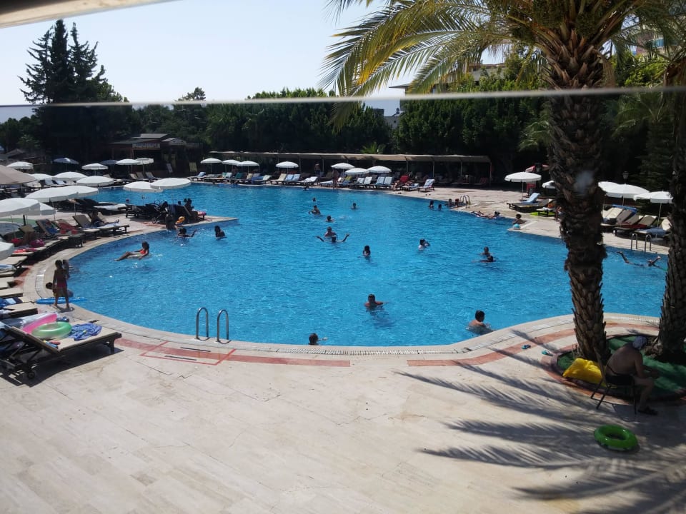 Hauptpool sehr gut Mira Meridia Beach Hotel