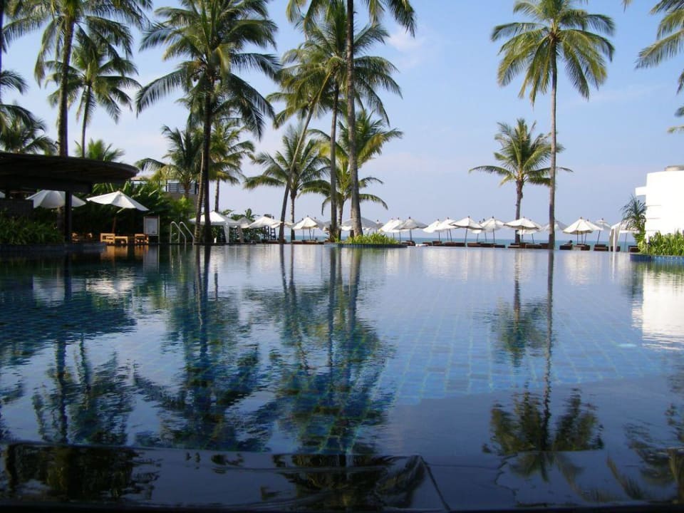 Großer Pool Ramada Resort by Wyndham Khao Lak