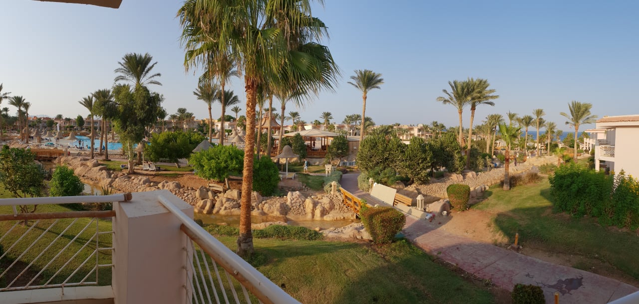 Zimmer Parrotel Beach Resort